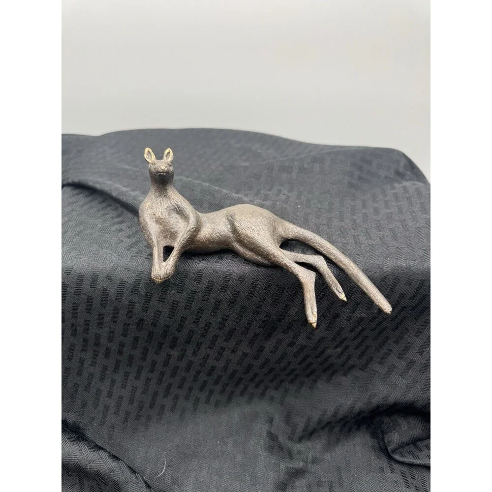 Rare Bronze Kangaroo Sculpture, Hand Cast & Signed By Artist Mary Michelmore
